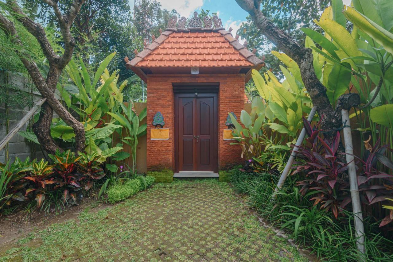 Villa Dharuna Ubud Exteriör bild